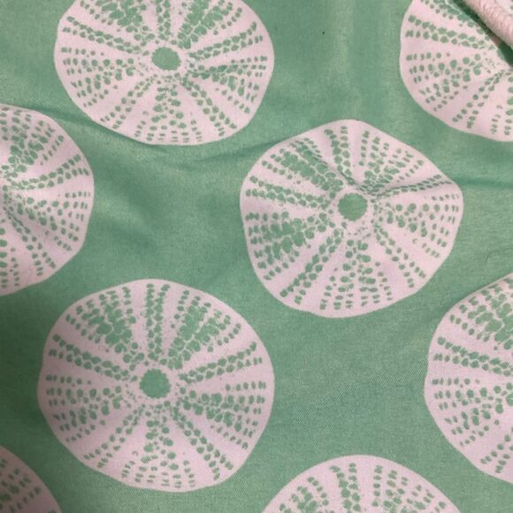 Strong Boat Classic Boys Swim Trunks in White/Green Sand Dollar Print. Size 12. - Picture 6 of 10